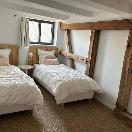 Corps De Ferme Alsacien